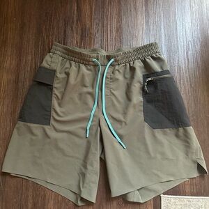 Lululemon Water-Repellent Hiking Short 8" Carob Brown size M